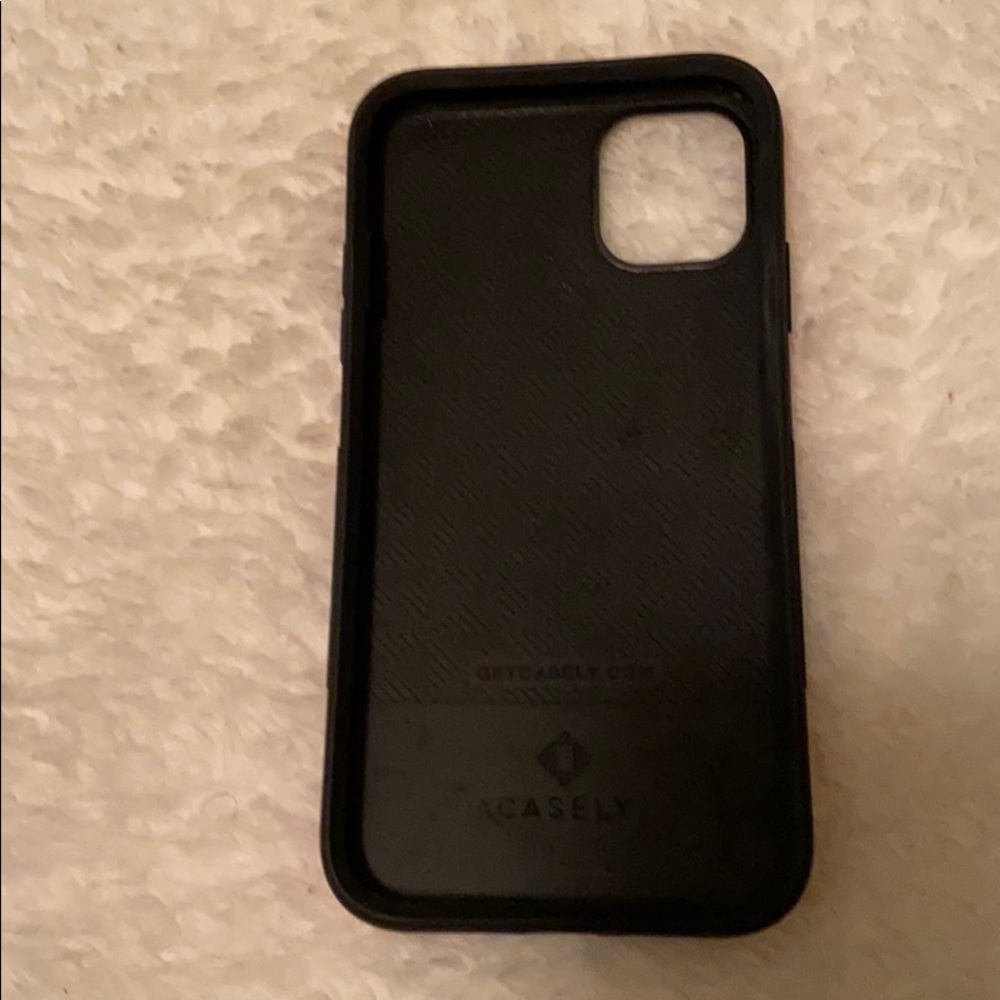 Casely iPhone 11 case - Picture 2 of 2